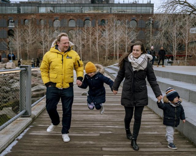 verhuisd naar  new york